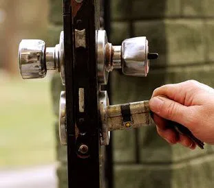 Lock Key Store Pompano Beach, FL 954-283-5714 Lock Key Store Pompano Beach, FL 954-283-5714 - 13-Re-Key-Locks